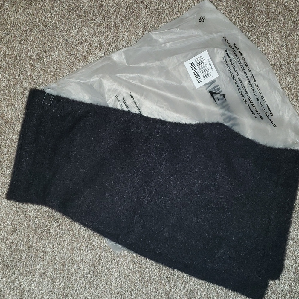 Gymshark WHITNEY EYELASH KNIT SHORTS - S - BNWT - Black
